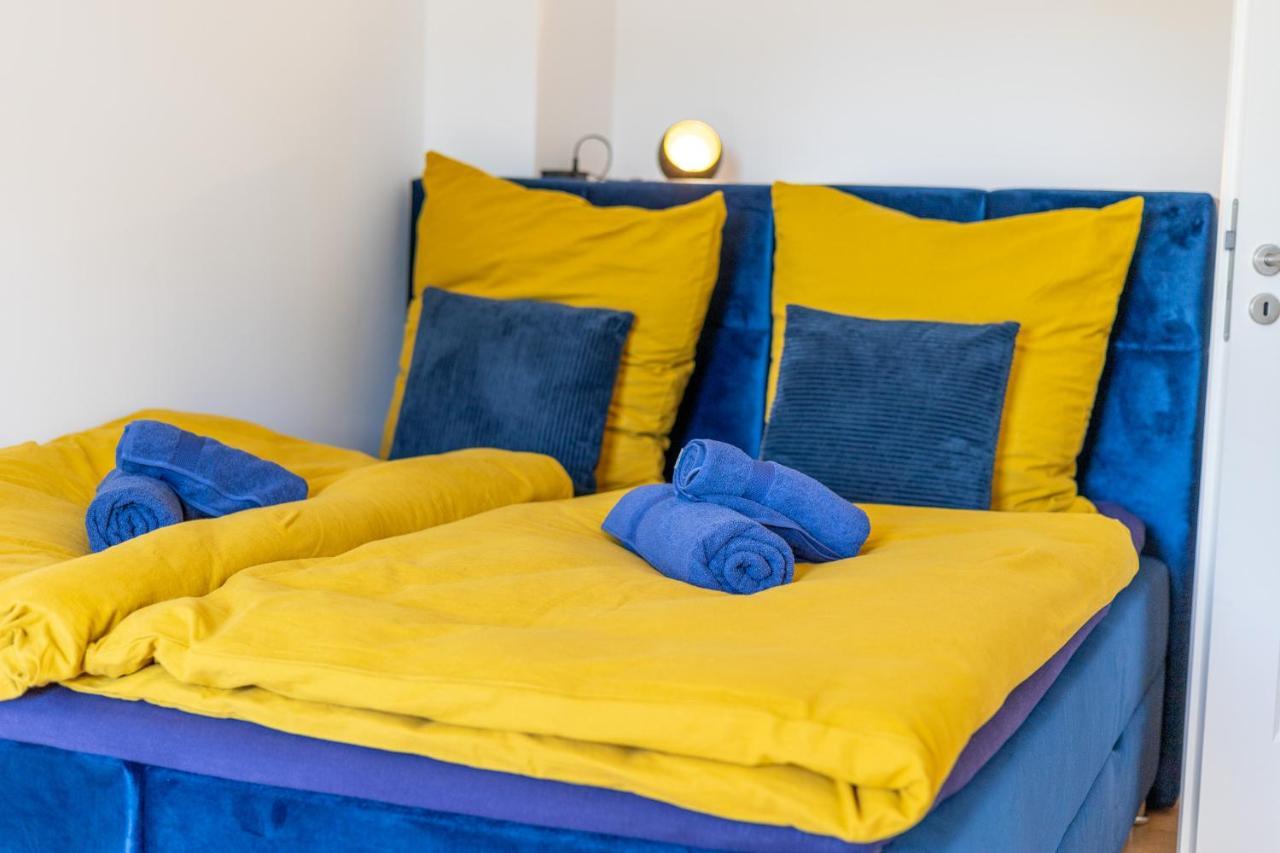 Ferienwohnung *Neu* 2 Zi, Offene Kueche, Balkon Pirna Exterior foto